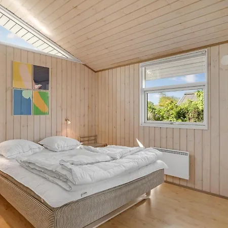 Gorgeous In With Wifi Holiday home